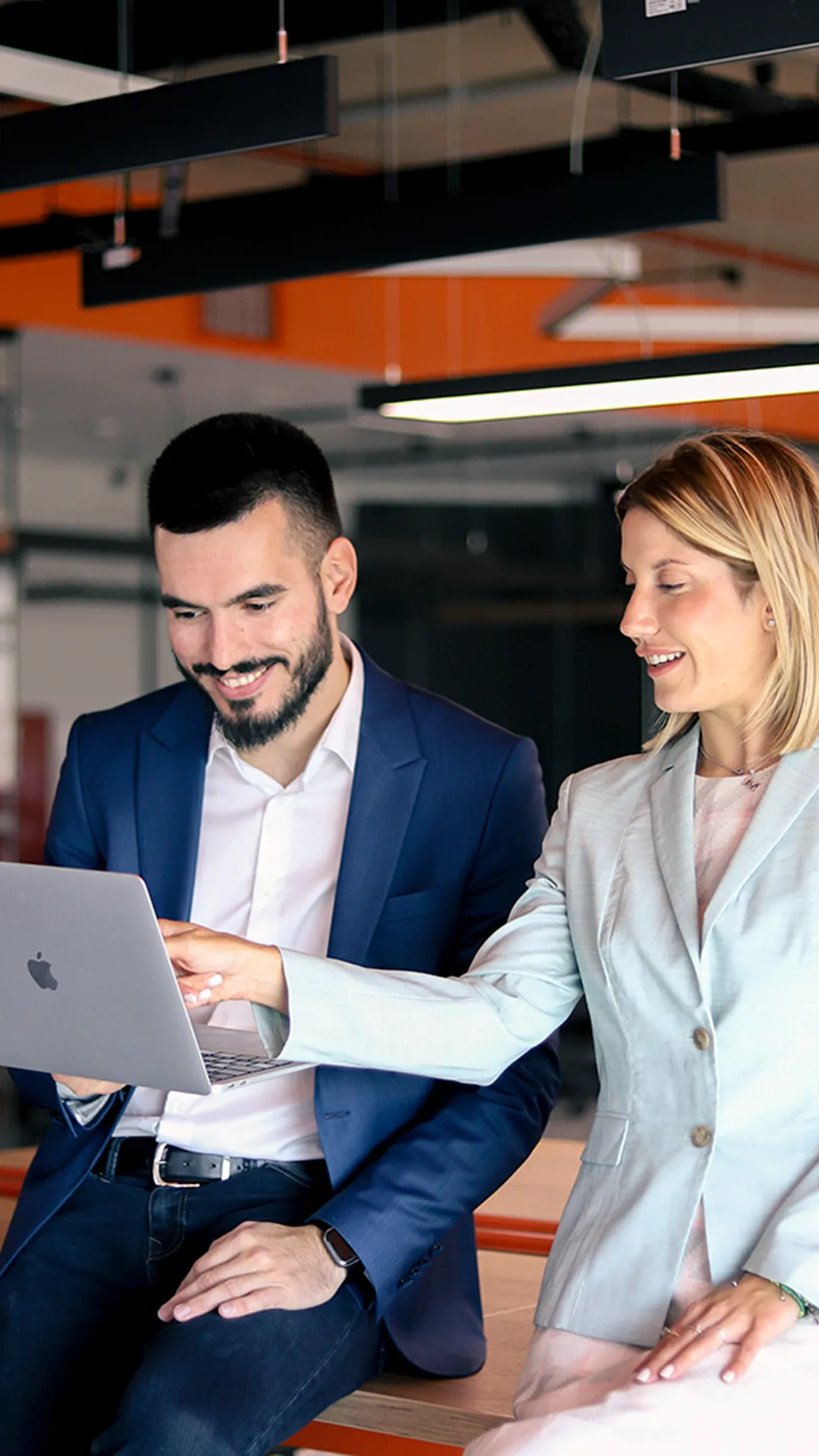 Job Ad Head Of B2b Marketing Mobile