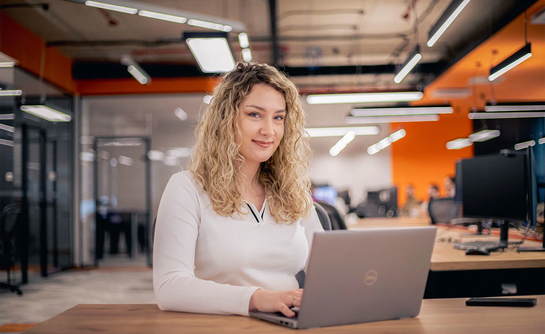 Dragana Momirski OUR TEAM (1)